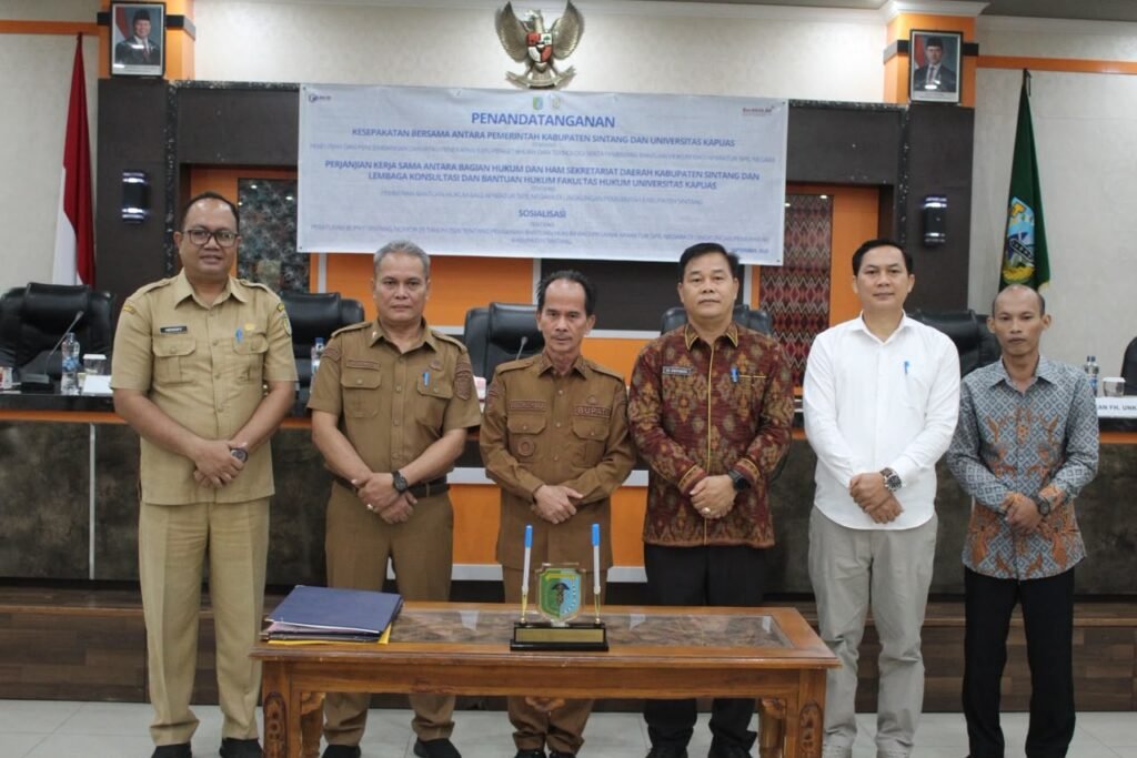 Bupati Sintang dan Rektor Unka Teken Kesepakatan Kerjasama Bidang Litbang dan Bantuan Hukum